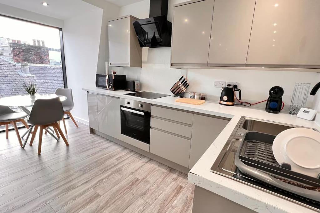 Apartmán Top Floor Gem In Liverpool City Centre Exteriér fotografie